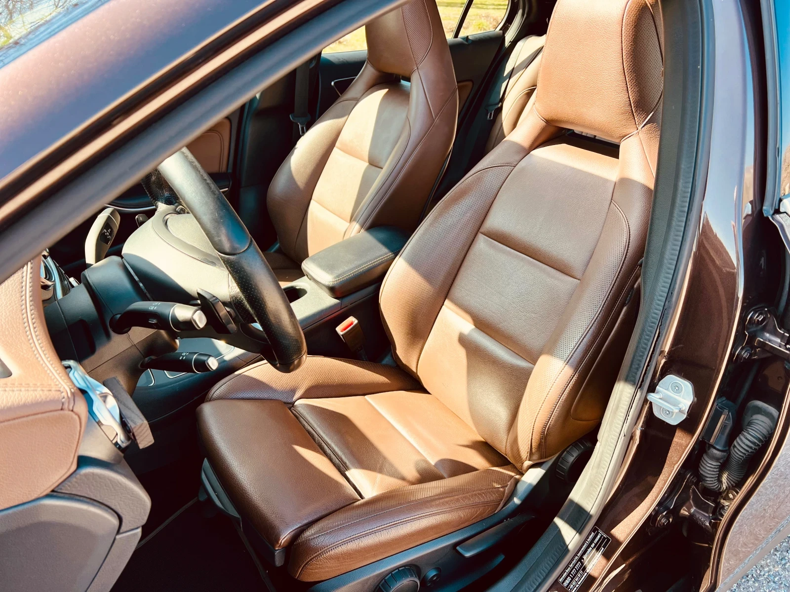 Mercedes-Benz GLA 200 D 4 Matic Luxury, снимка 11 - Автомобили и джипове - 53837425