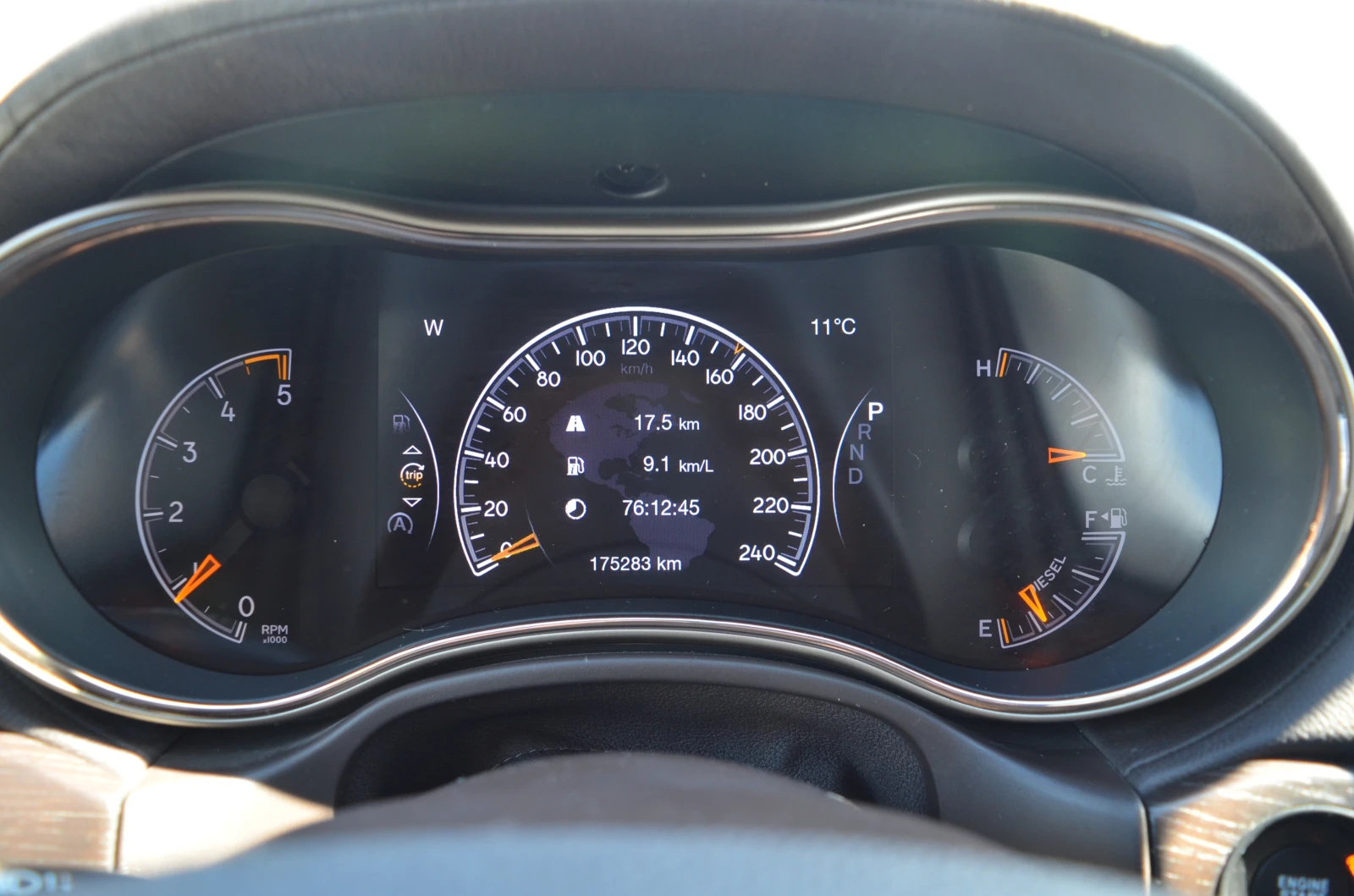 Jeep Grand cherokee SUMMIT KEYLESS, снимка 8 - Автомобили и джипове - 54006157