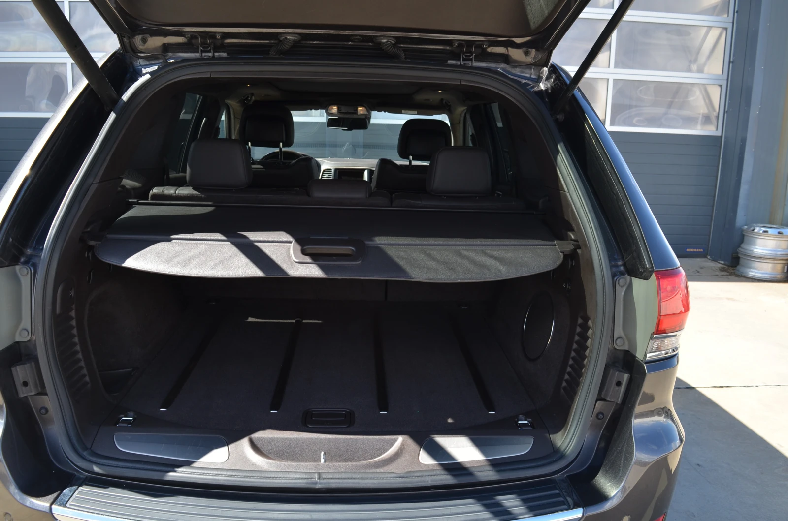 Jeep Grand cherokee SUMMIT KEYLESS, снимка 16 - Автомобили и джипове - 54006157