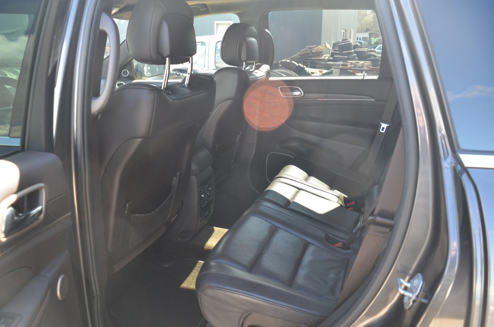 Jeep Grand cherokee SUMMIT KEYLESS, снимка 13 - Автомобили и джипове - 54006157