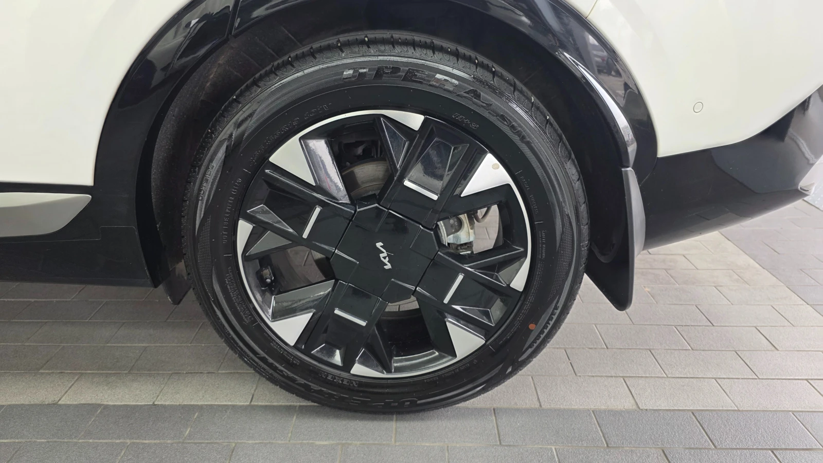 Kia Sportage 360 КАМЕРА* ОБДУХВАНЕ* 4ПОДГРЕВ* ДИСТРОНИК* HEADUP, снимка 6 - Автомобили и джипове - 54026261