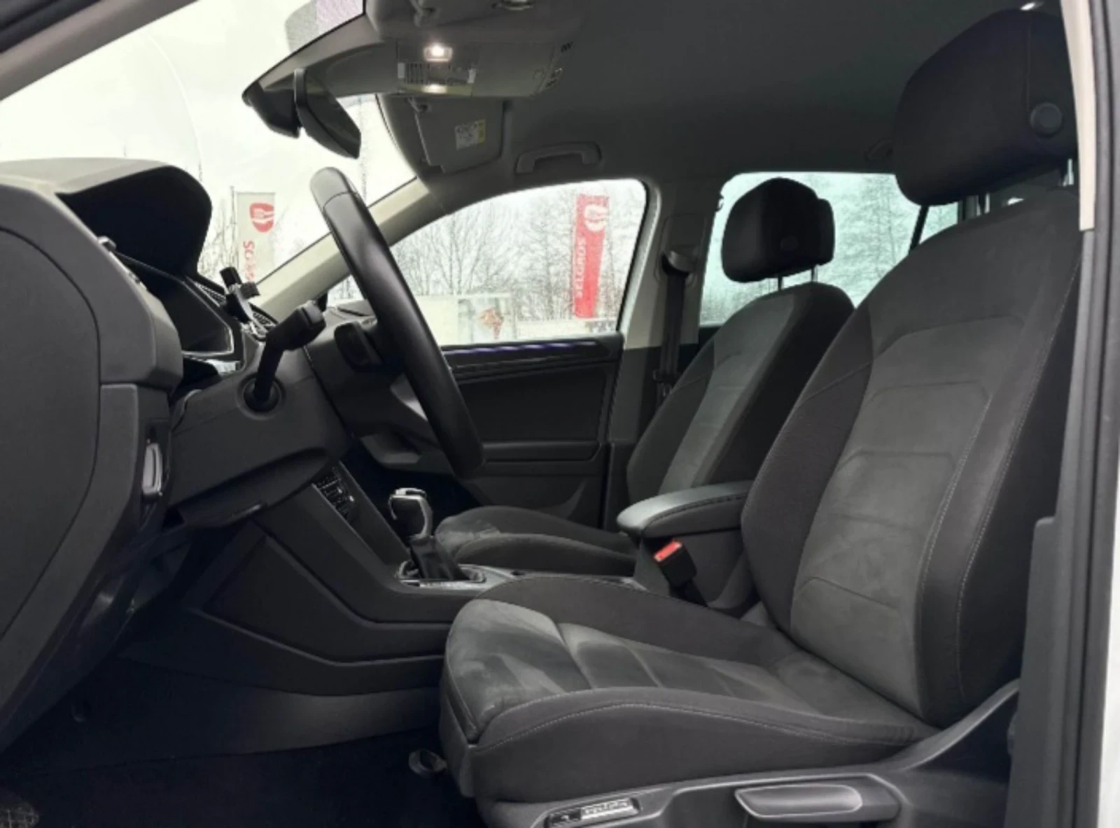 VW Tiguan Elegance 2.0 TDI, снимка 6 - Автомобили и джипове - 54126759