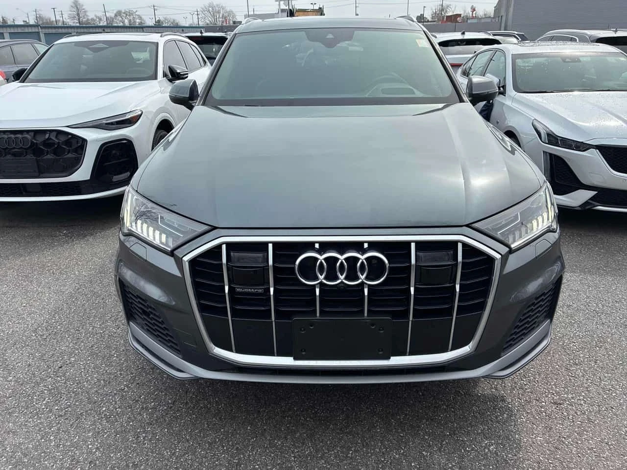 Audi Q7 * Technik * MATRIX* DISTRONIC* 360КАМЕРИ* , снимка 6 - Автомобили и джипове - 54221660