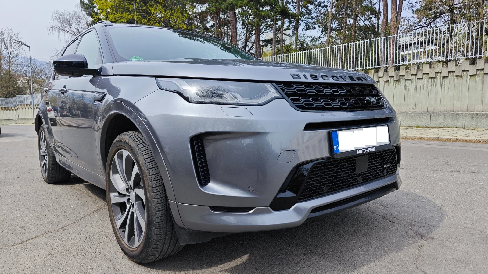 Land Rover Discovery Sport P300e R-Dinamic, снимка 2 - Автомобили и джипове - 54488703