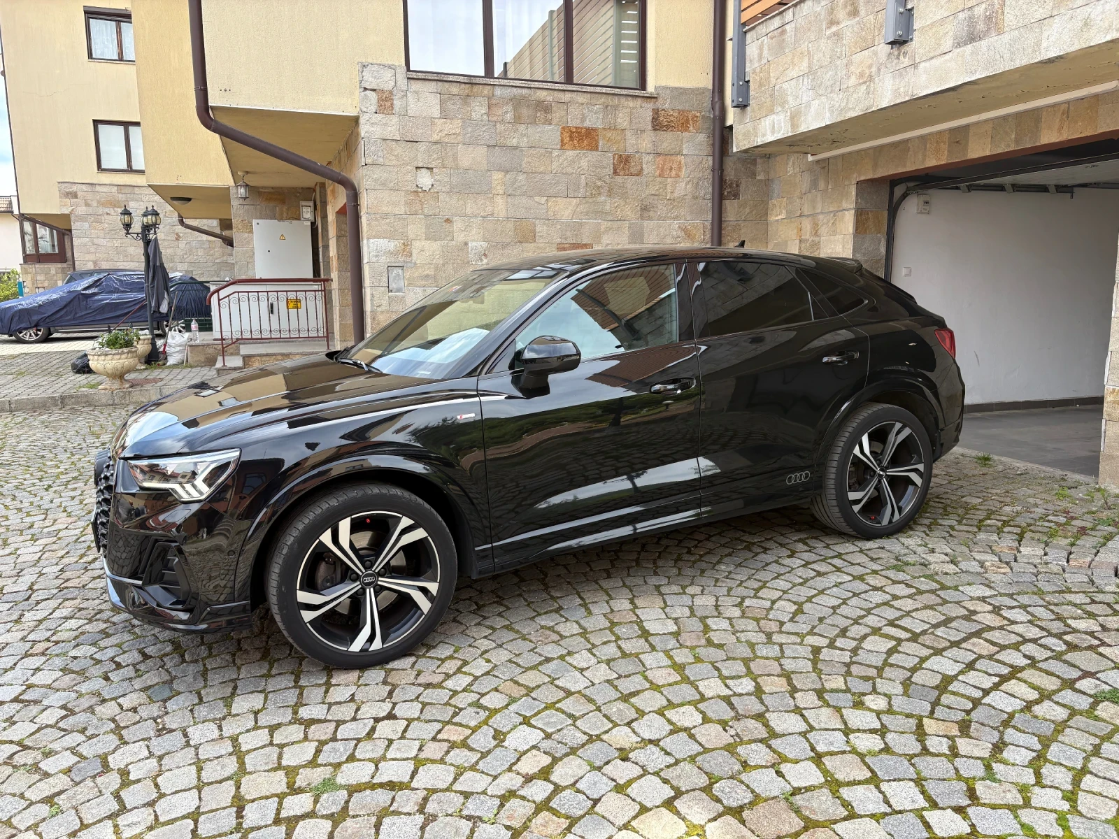 Audi Q3 Sportback 45 TFSI guattro S line, Bang & Olufsen, 360* , снимка 15 - Автомобили и джипове - 54605177