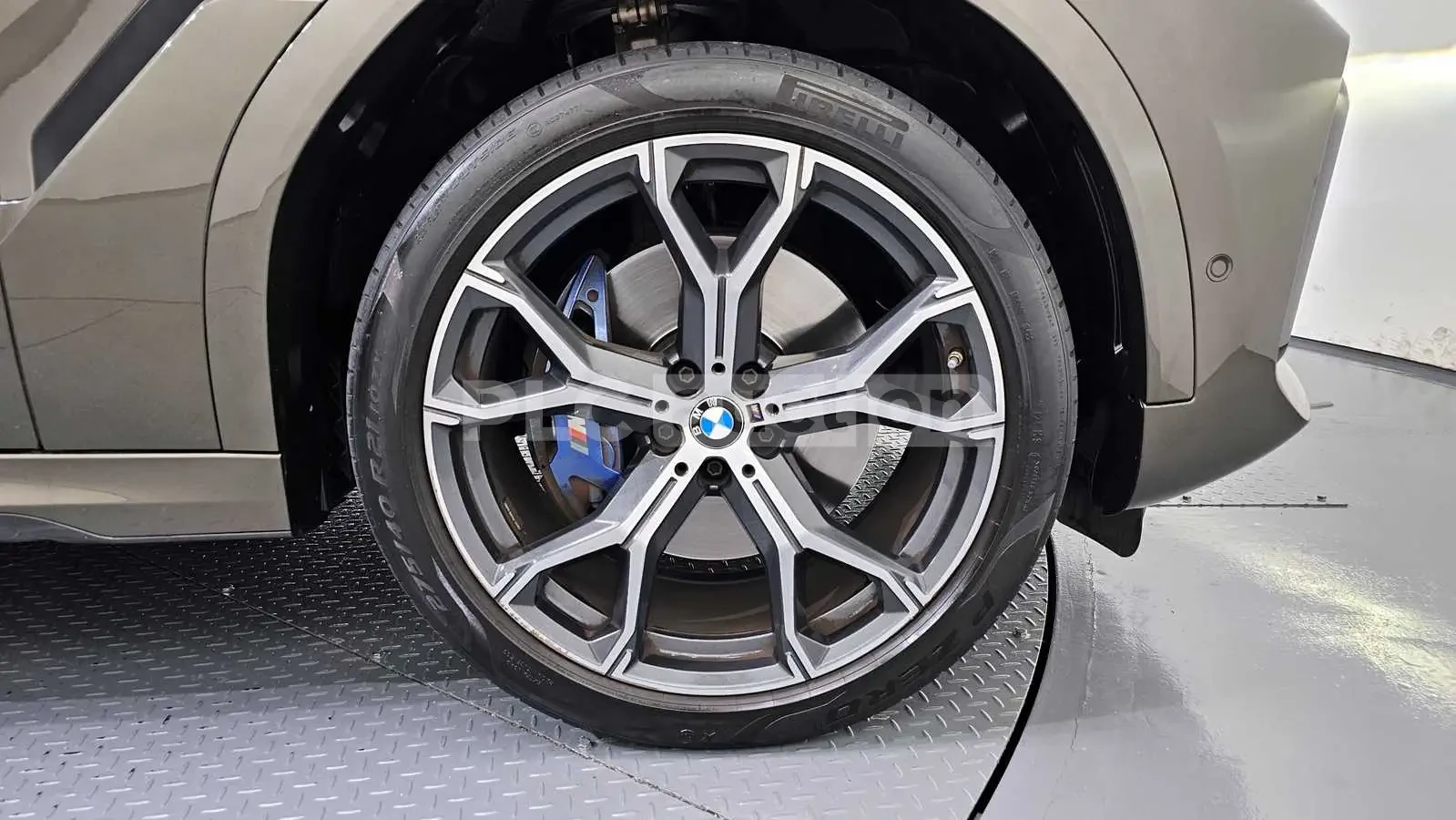 BMW X6 ОБДУХВАНЕ * ДИСТРОНИК * HEAD-UP * H/K * , снимка 5 - Автомобили и джипове - 54997442