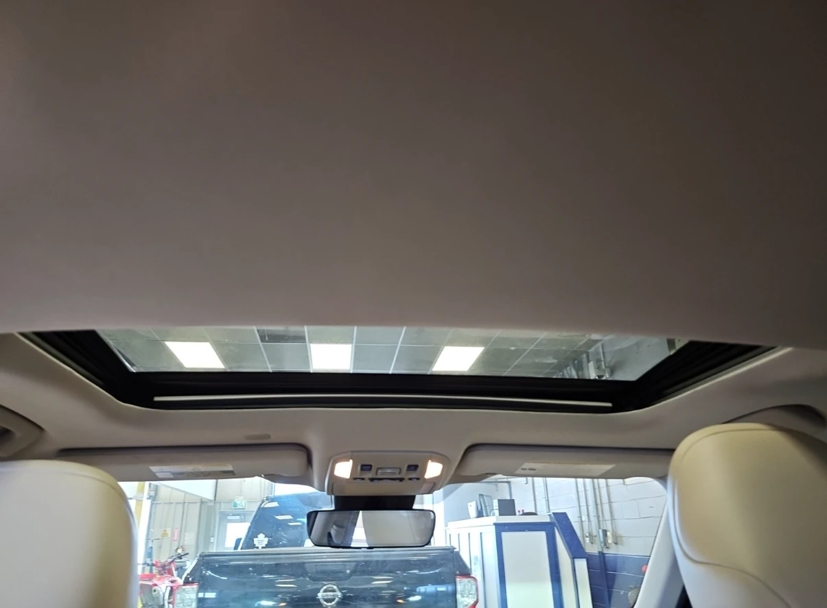 Toyota Highlander AWD* Камера* м.Точки* Кожа* XLE* 8-местен* , снимка 12 - Автомобили и джипове - 55226145
