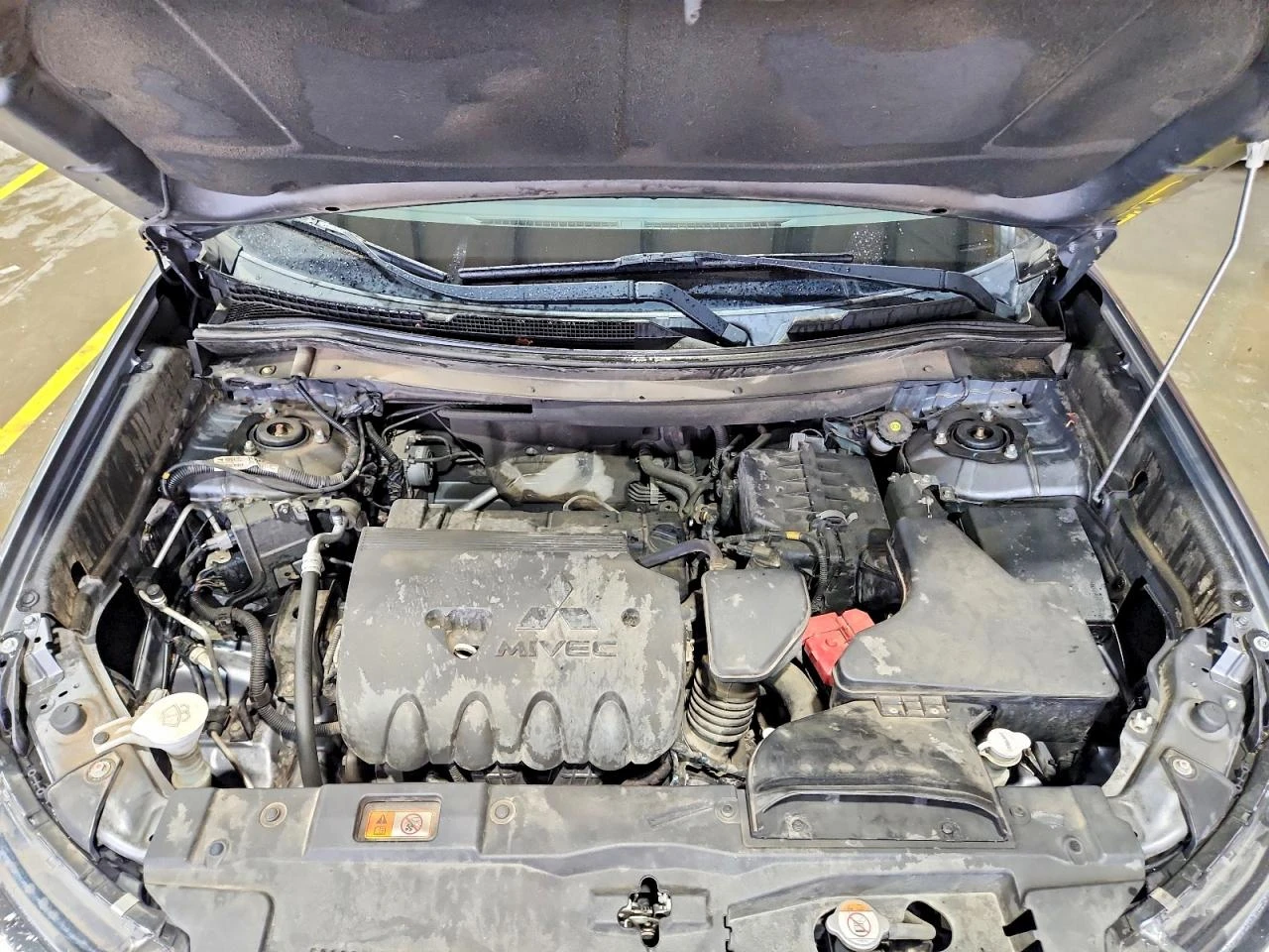 Mitsubishi Outlander 2.4l Se/Sel/Le, снимка 12 - Автомобили и джипове - 55322509