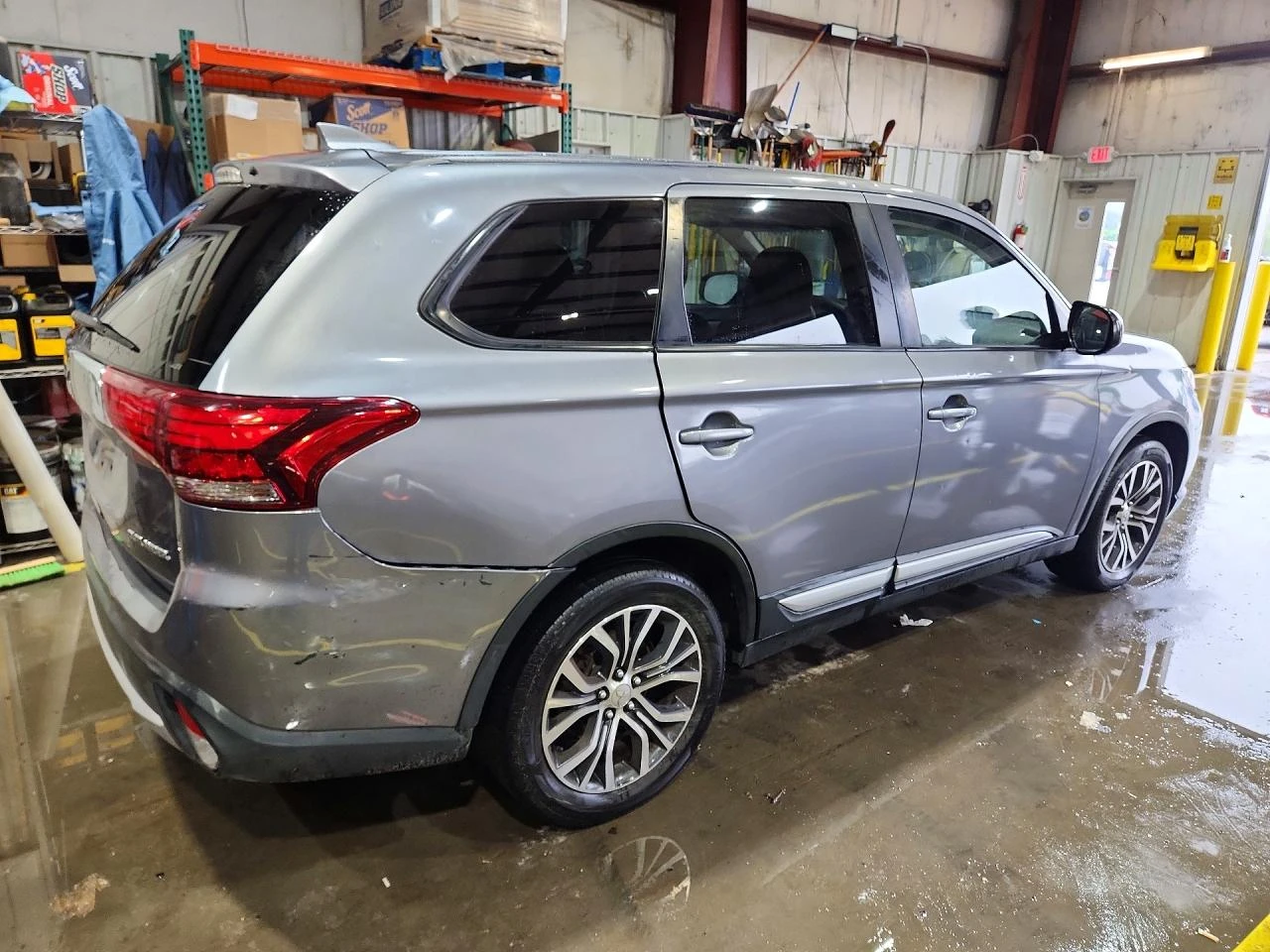 Mitsubishi Outlander 2.4l Se/Sel/Le, снимка 3 - Автомобили и джипове - 55322509
