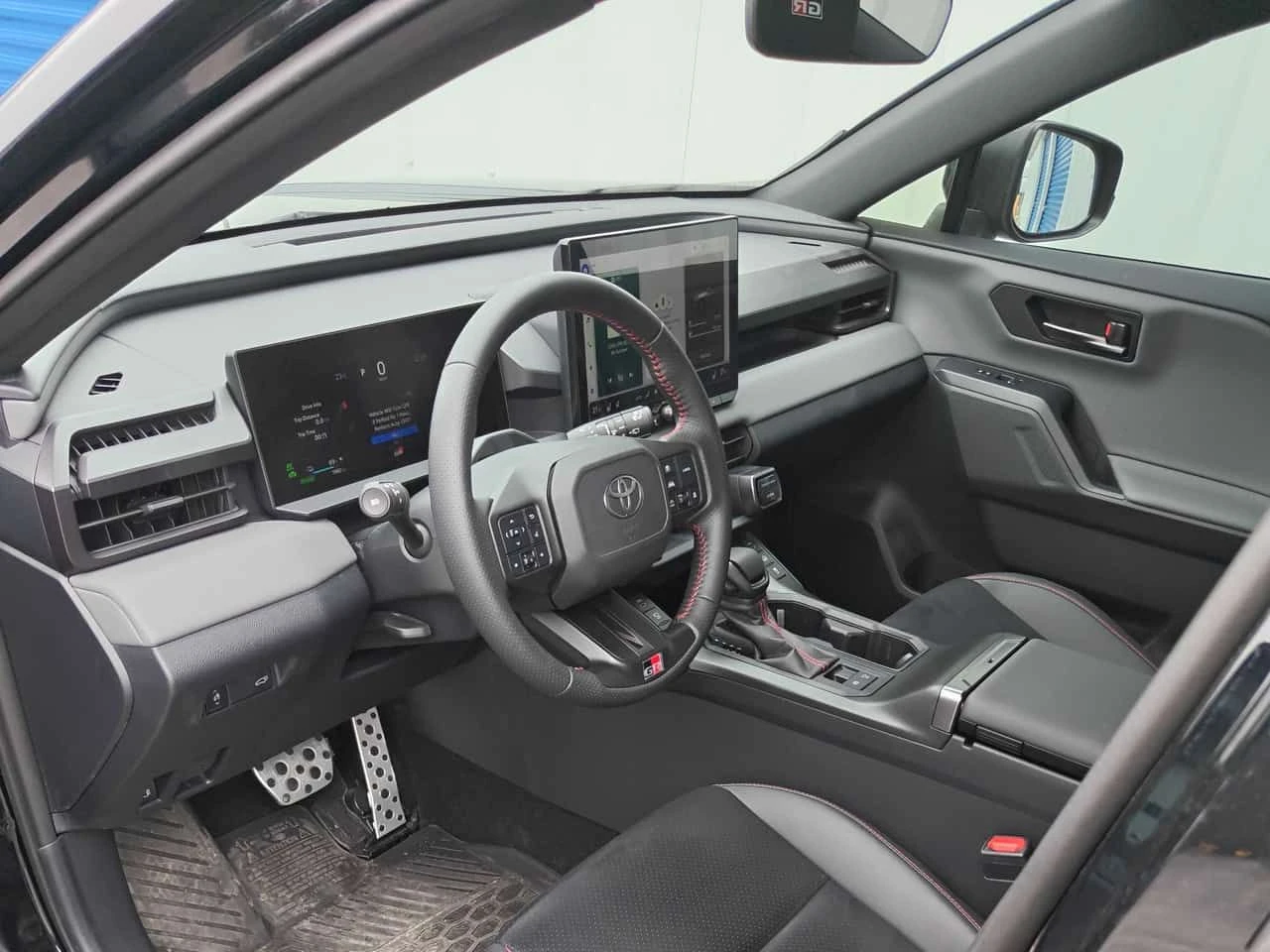 Toyota Rav4 GR SPORT / PLUG IN HYBRID /CARFAX  , снимка 5 - Автомобили и джипове - 55595021