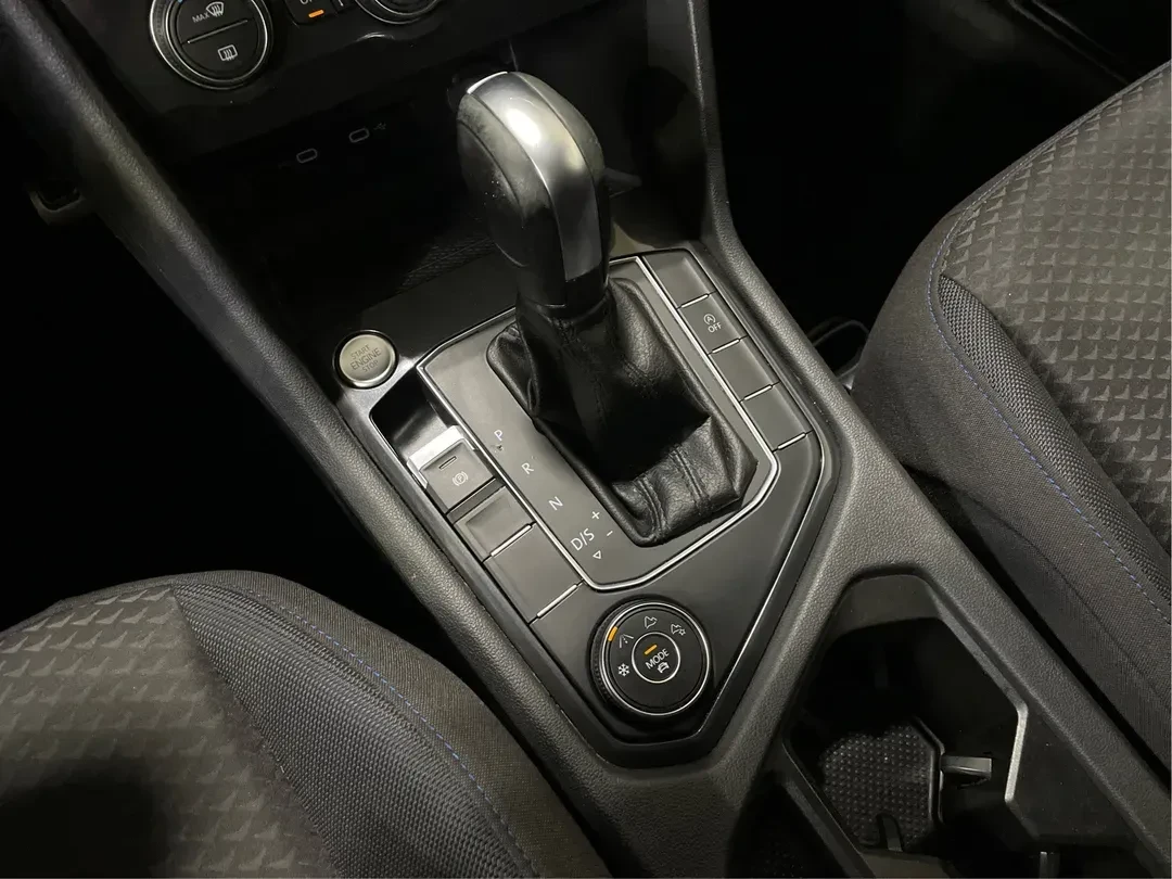 VW Tiguan 2.0 TFSI 4MOTION, снимка 12 - Автомобили и джипове - 55615300