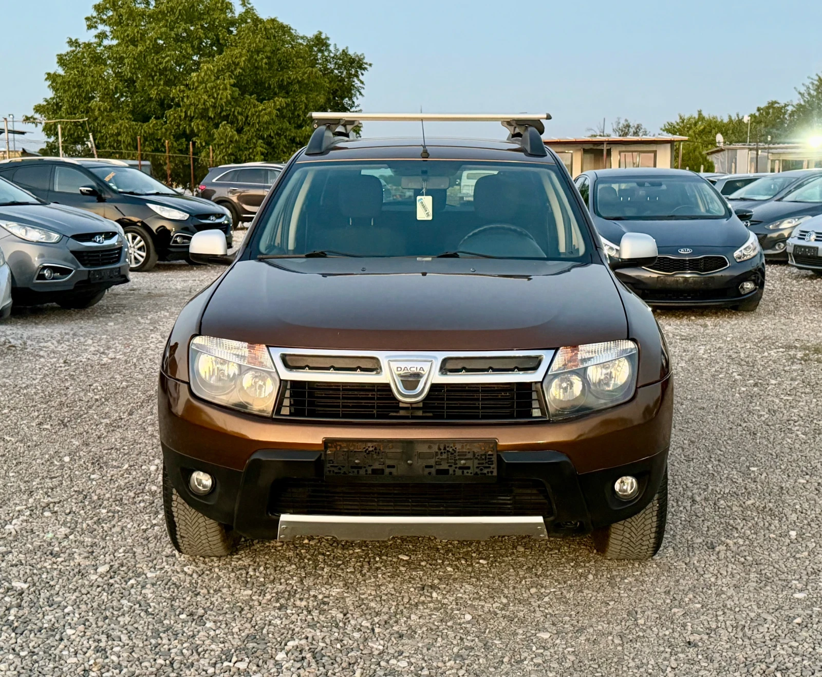 Dacia Duster 1.5Dci * 6ck* 4x4* LAUREATE* , снимка 2 - Автомобили и джипове - 55657649