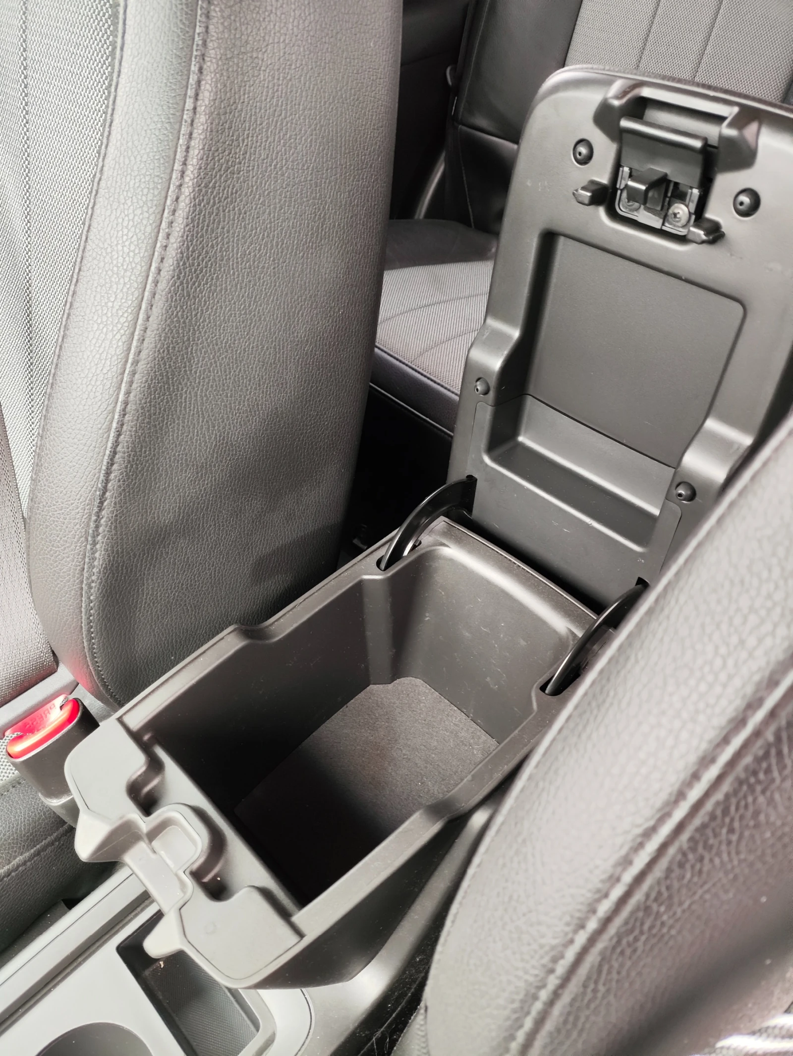 Opel Antara, снимка 12 - Автомобили и джипове - 55877576