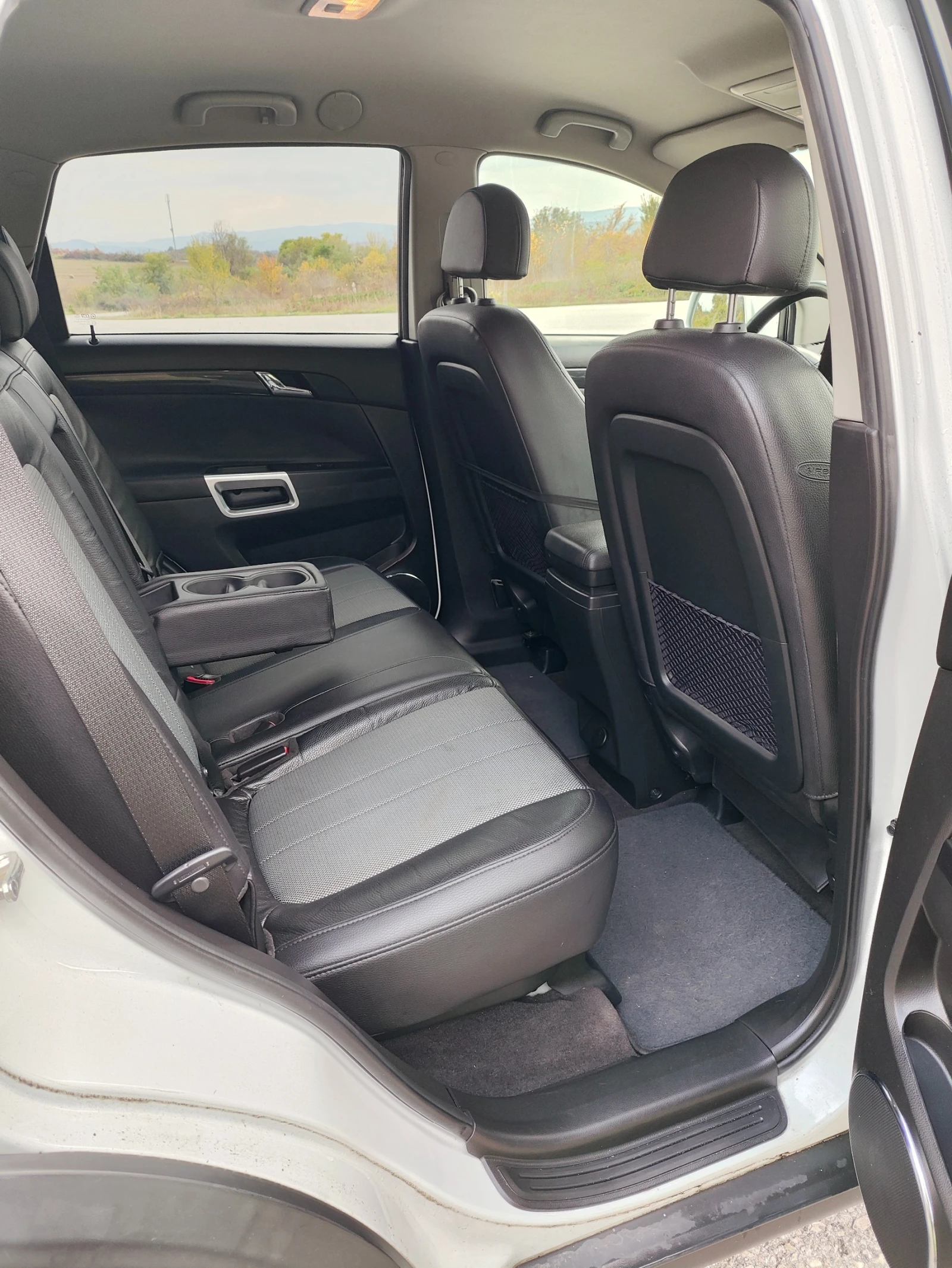 Opel Antara, снимка 8 - Автомобили и джипове - 55877576