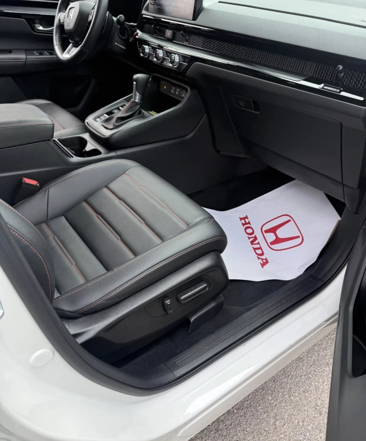 Honda Cr-v Hybrid Touring * 2.0 * AWD * 2026 * , снимка 9 - Автомобили и джипове - 56261110