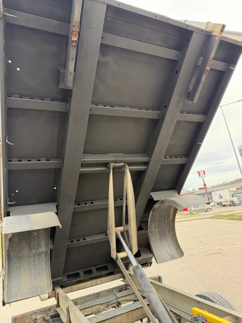 Ford Transit Самосвал 2.2 Десен волан, снимка 12 - Бусове и автобуси - 52459935