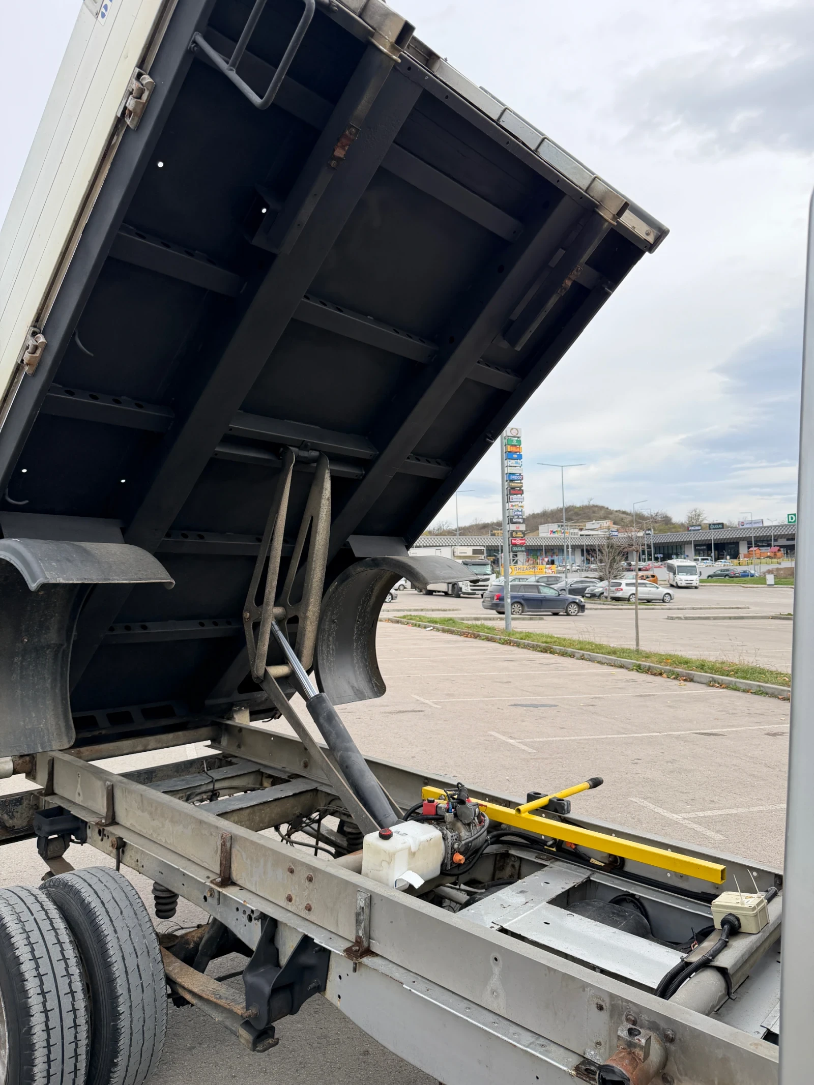 Ford Transit  2.2   | Mobile.bg   11