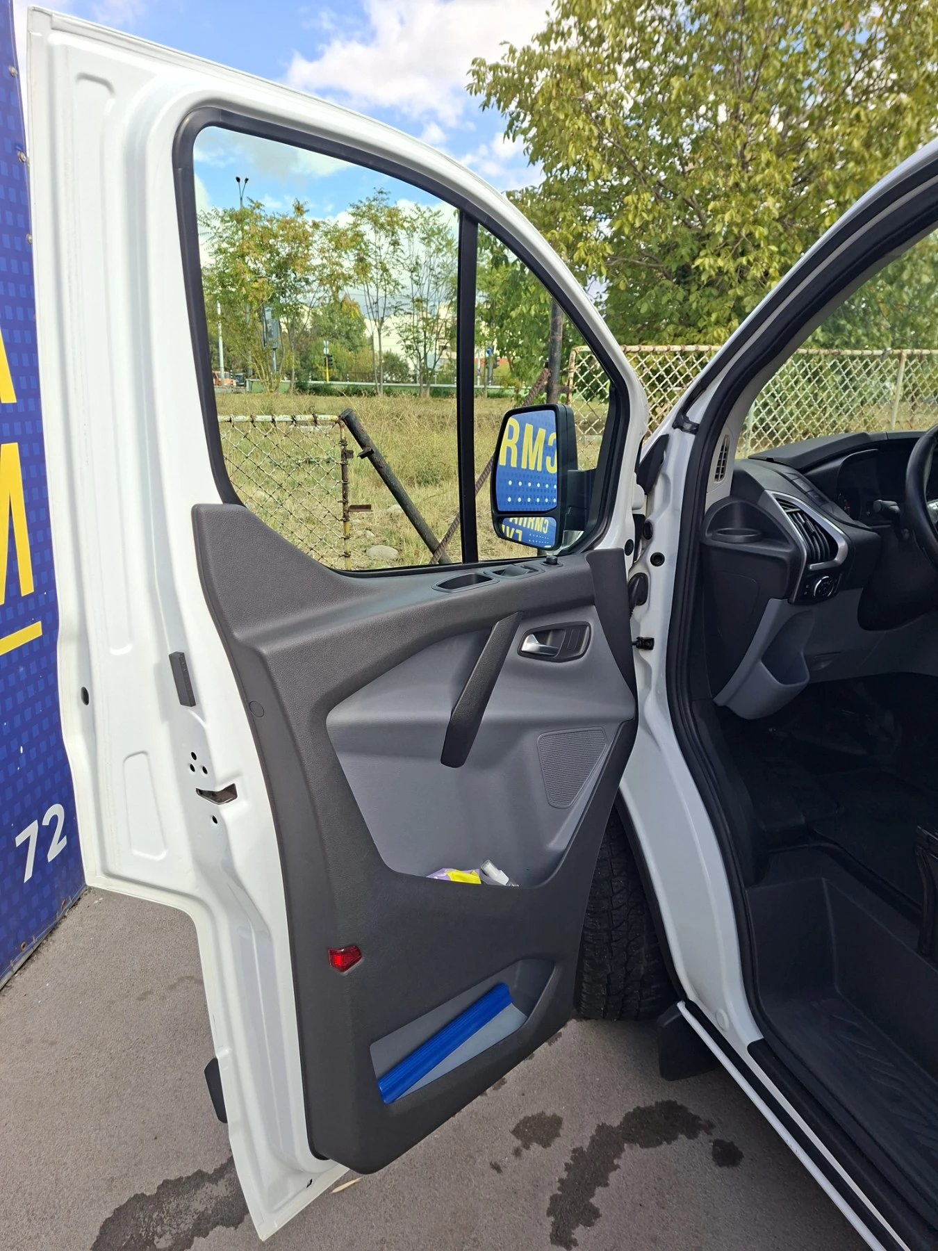 Ford Transit Custom ДЪЛГА БАЗА, ДВЕ СТРАНИЧНИ ВРАТИ, АВТОМАТИК, NAVI, снимка 12 - Бусове и автобуси - 56243009