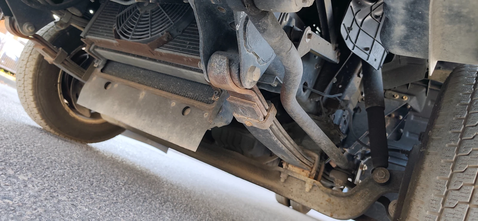 Isuzu Npr Бордови 4.60 д. 2.10ш. * КЛИМАТИК* , снимка 7 - Камиони - 55754155