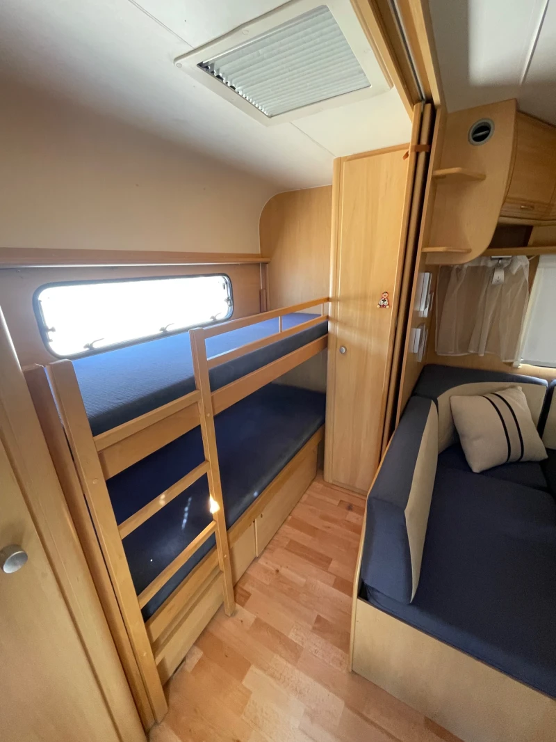 Каравана Dethleffs 5T, снимка 7 - Каравани и кемпери - 51773743