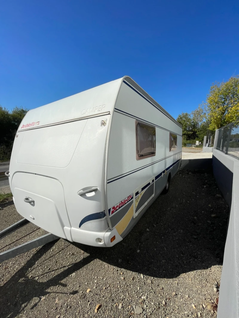 Каравана Dethleffs 5T, снимка 2 - Каравани и кемпери - 51773743