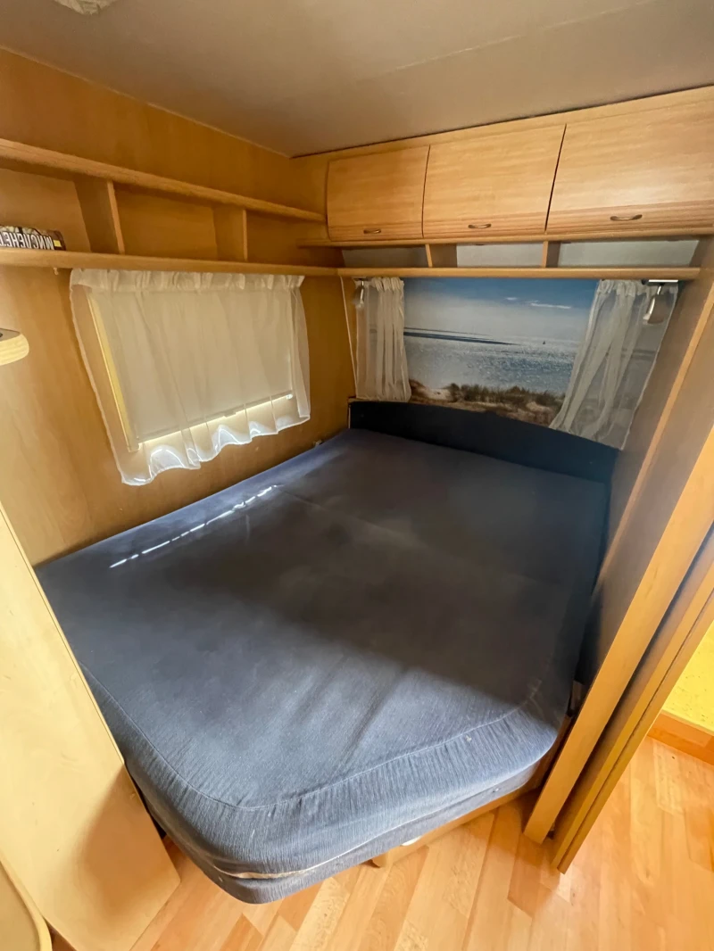 Каравана Dethleffs 5T, снимка 9 - Каравани и кемпери - 51773743