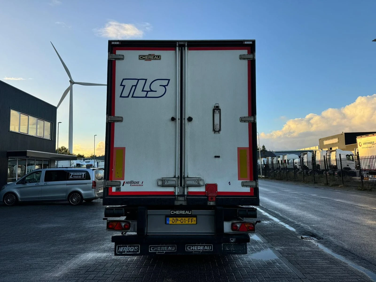  Chereau | Mobile.bg   1