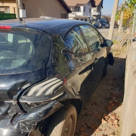 Peugeot 208 1.2, снимка 7