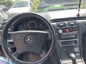 Mercedes-Benz E 200 CDI, снимка 11