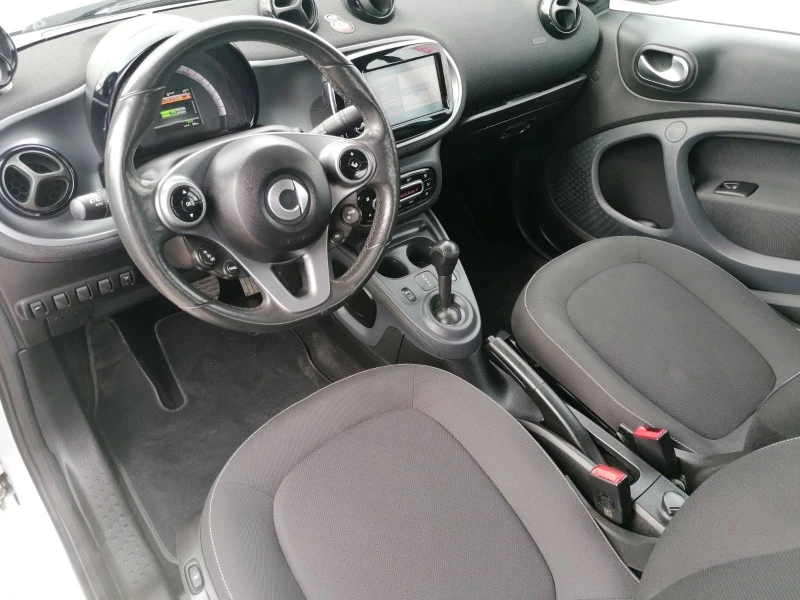 Smart Fortwo Electric, снимка 10 - Автомобили и джипове - 42932791