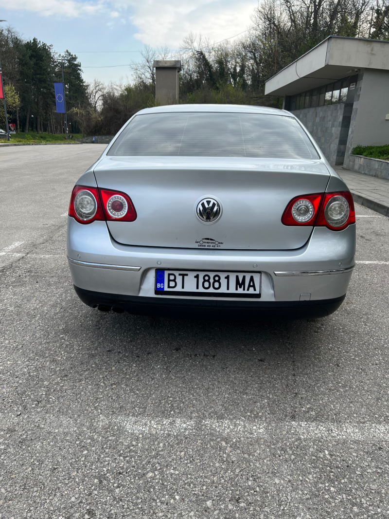 VW Passat, снимка 4 - Автомобили и джипове - 45887859