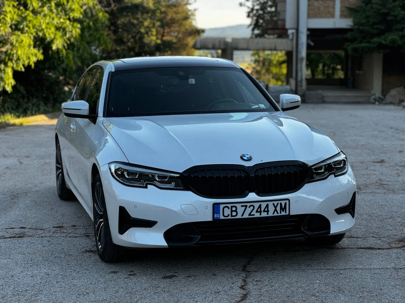 BMW 330 i xDrive, снимка 3 - Автомобили и джипове - 47564251