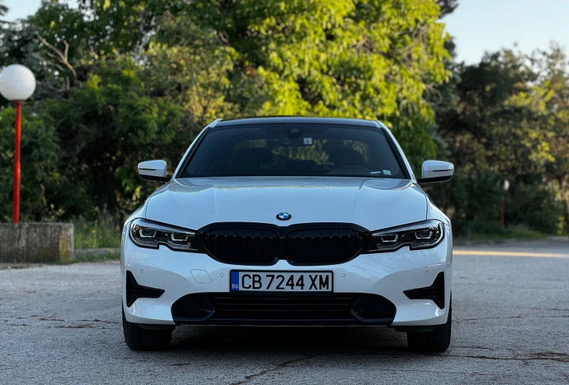 BMW 330 i xDrive, снимка 2 - Автомобили и джипове - 47564251