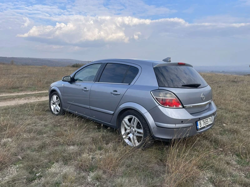 Opel Astra, снимка 3 - Автомобили и джипове - 48016151