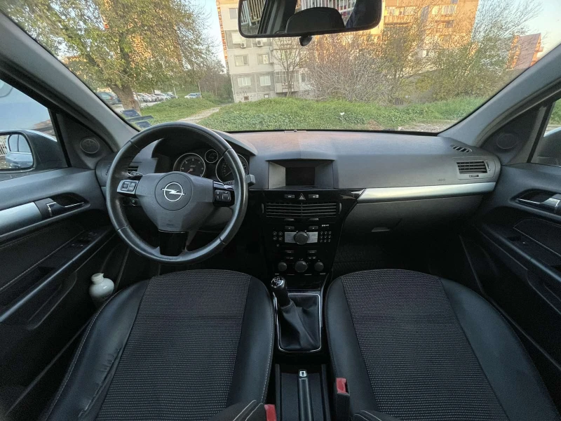 Opel Astra, снимка 6 - Автомобили и джипове - 48016151