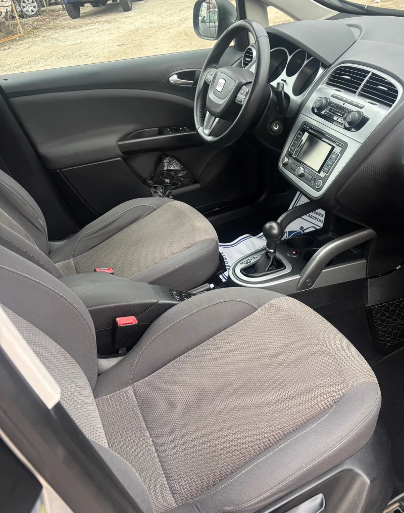 Seat Altea 1.6 TDI, снимка 8 - Автомобили и джипове - 48887639