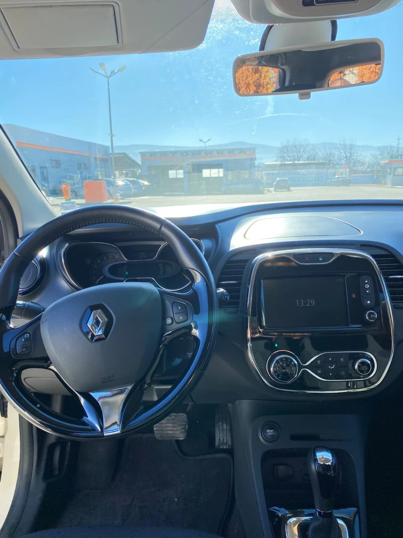 Renault Captur 1.2 Tce, снимка 12 - Автомобили и джипове - 48974566