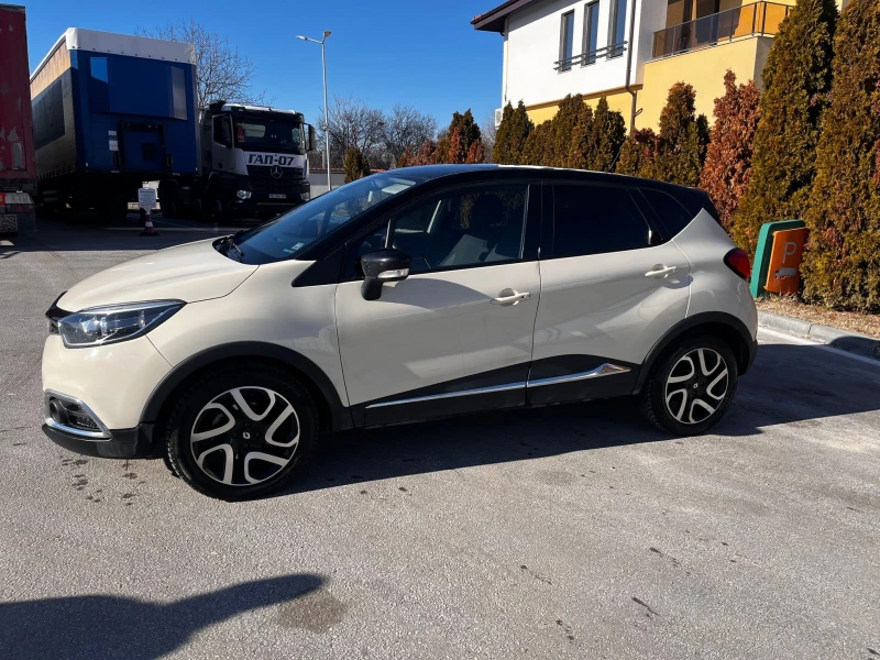 Renault Captur 1.2 Tce, снимка 2 - Автомобили и джипове - 48974566