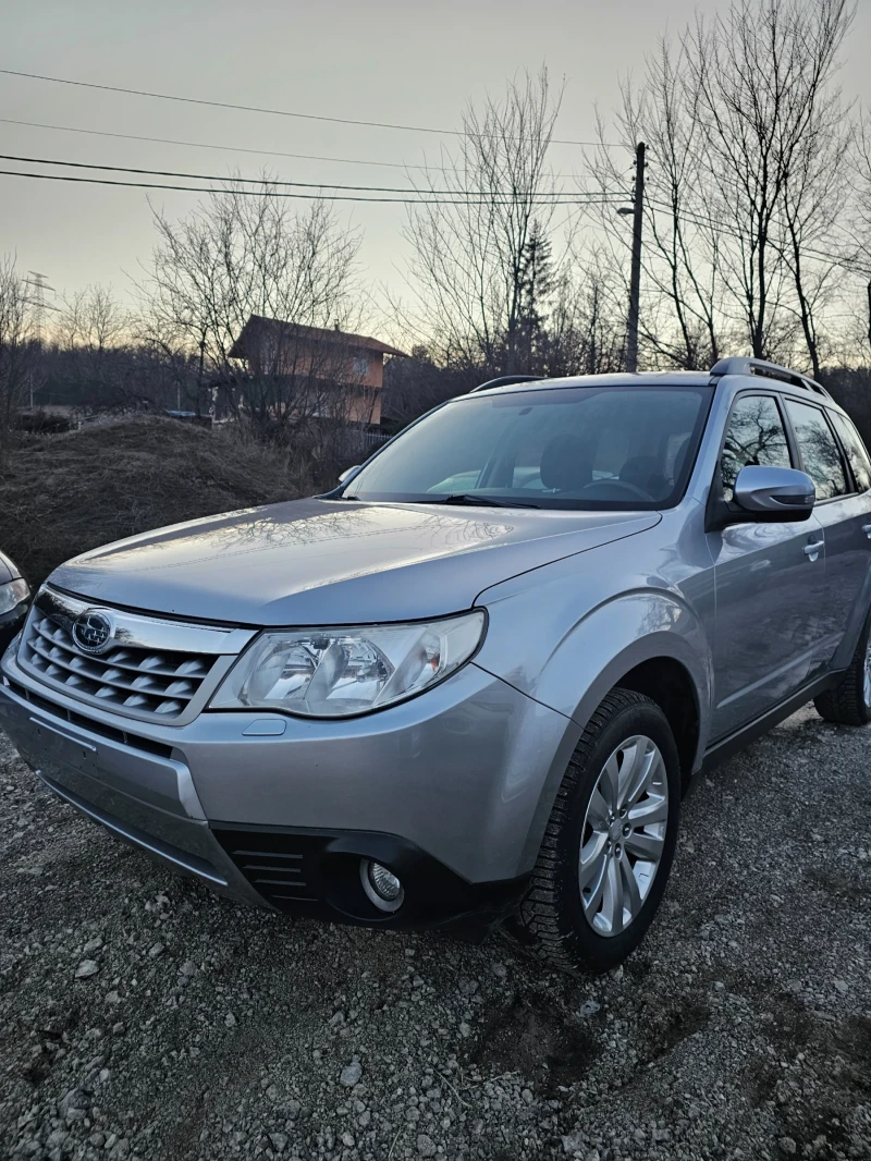 Subaru Forester 2.0 automat lpg italy, снимка 1 - Автомобили и джипове - 49095690