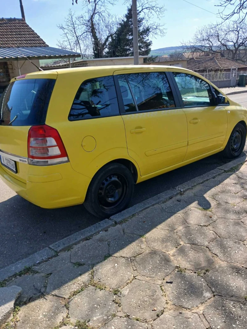 Opel Zafira 1.7, снимка 9 - Автомобили и джипове - 49494684