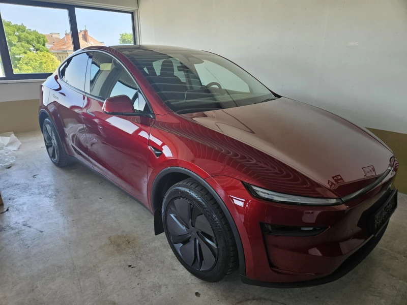 Tesla Model Y Long Range All Wheel Drive ULTRA RED