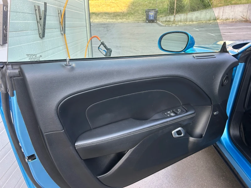 Dodge Challenger K&N* * 65700km* PERFORMANCE controll+ Генерация* *, снимка 13 - Автомобили и джипове - 51332882