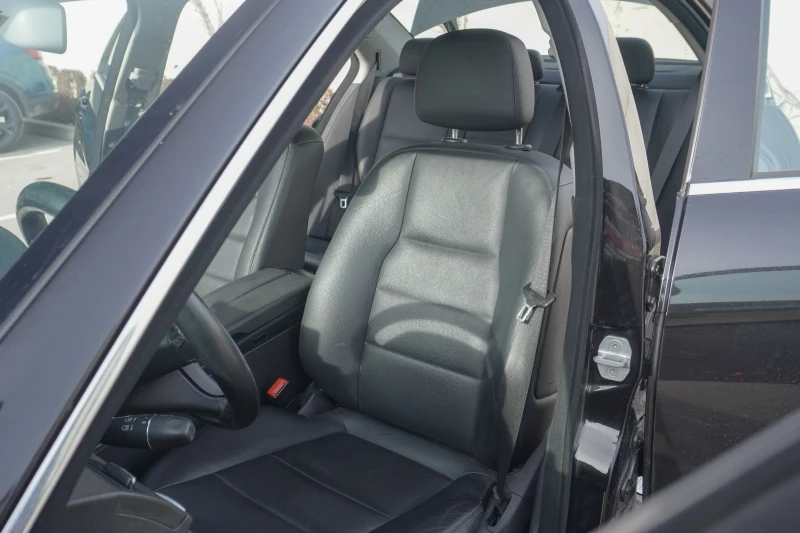 Mercedes-Benz C 280 4matic Швейцария , снимка 9 - Автомобили и джипове - 53246816