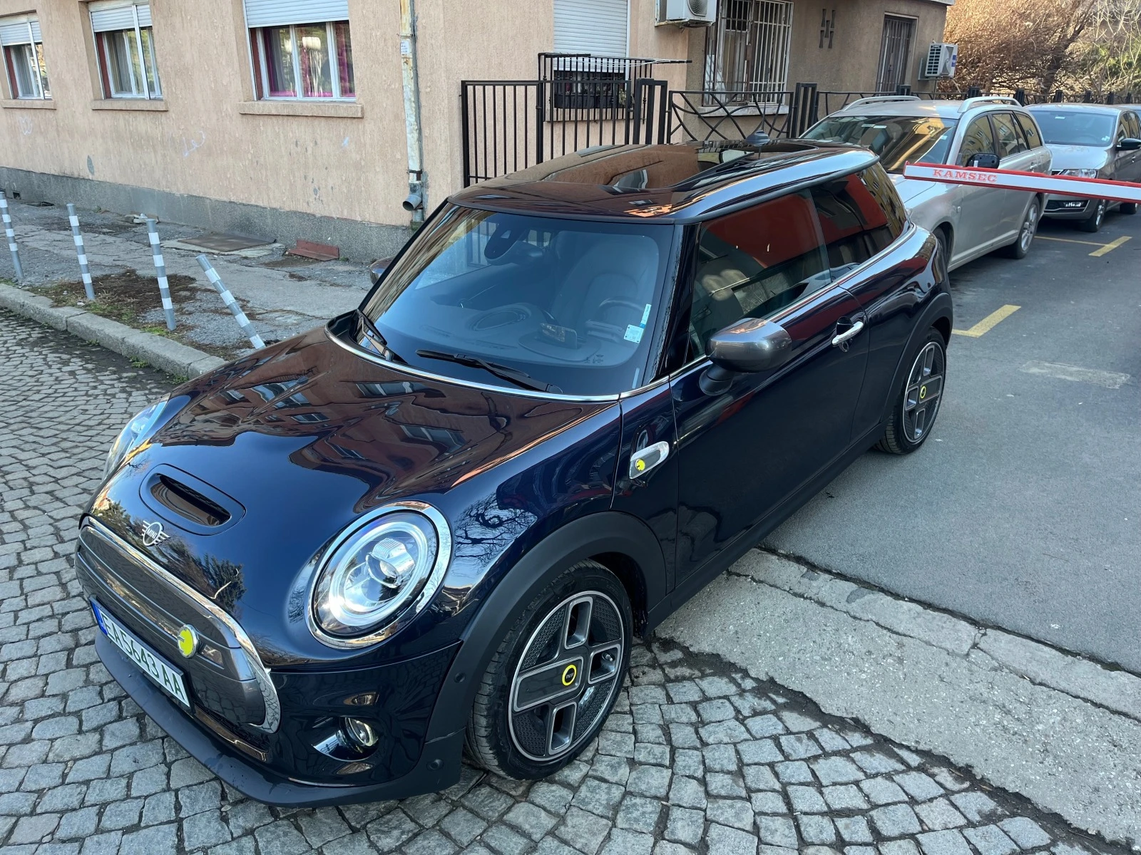 Mini Cooper Cooper SE 12500 - изображение 2