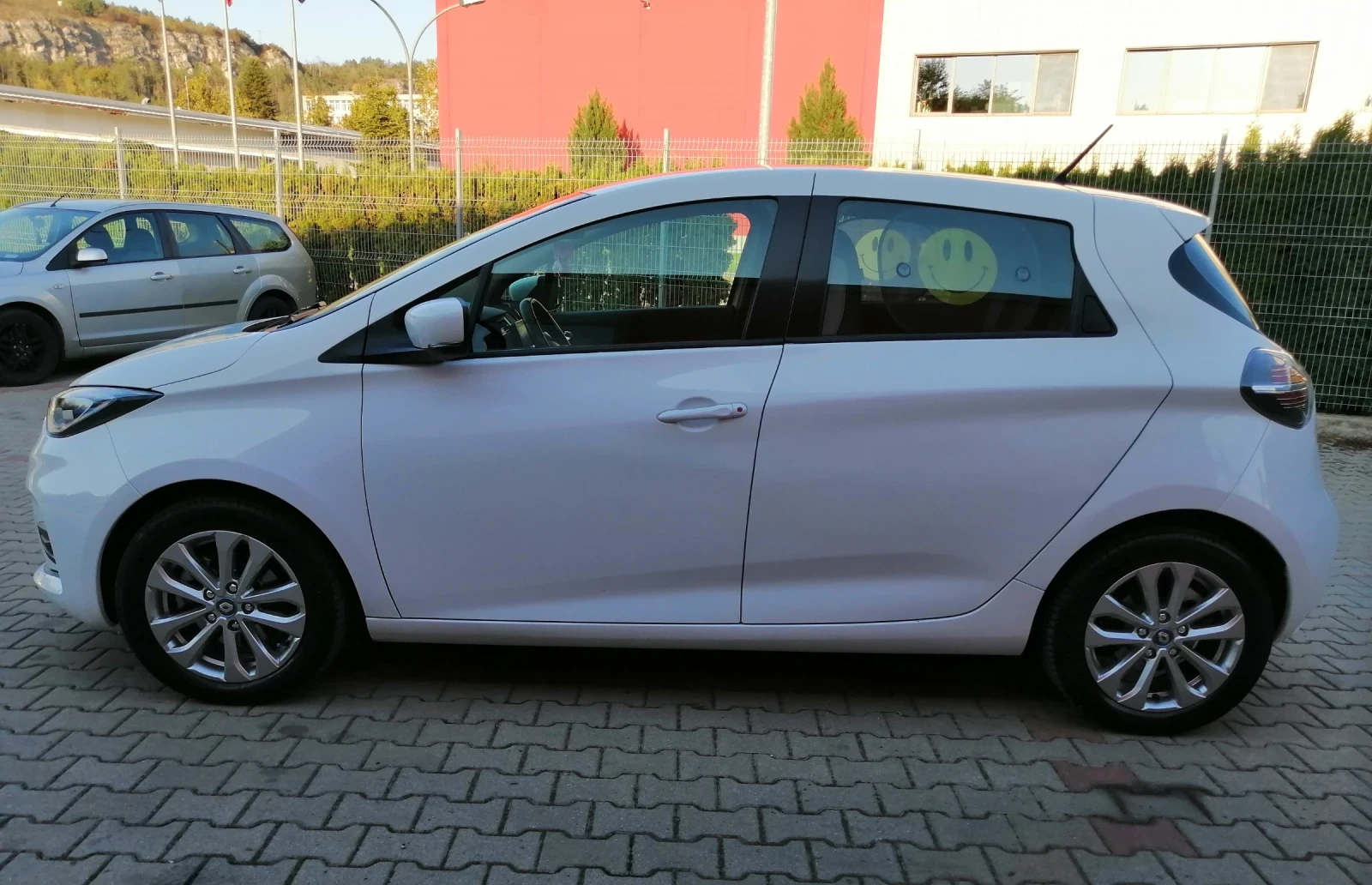 Renault Zoe 52 KWH - ZEN - CCS2 - изображение 6