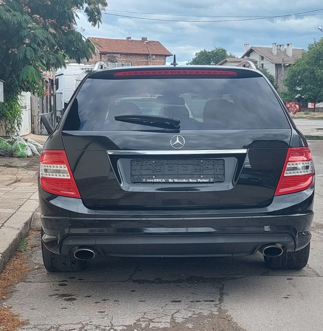 Mercedes-Benz C 350  - изображение 3