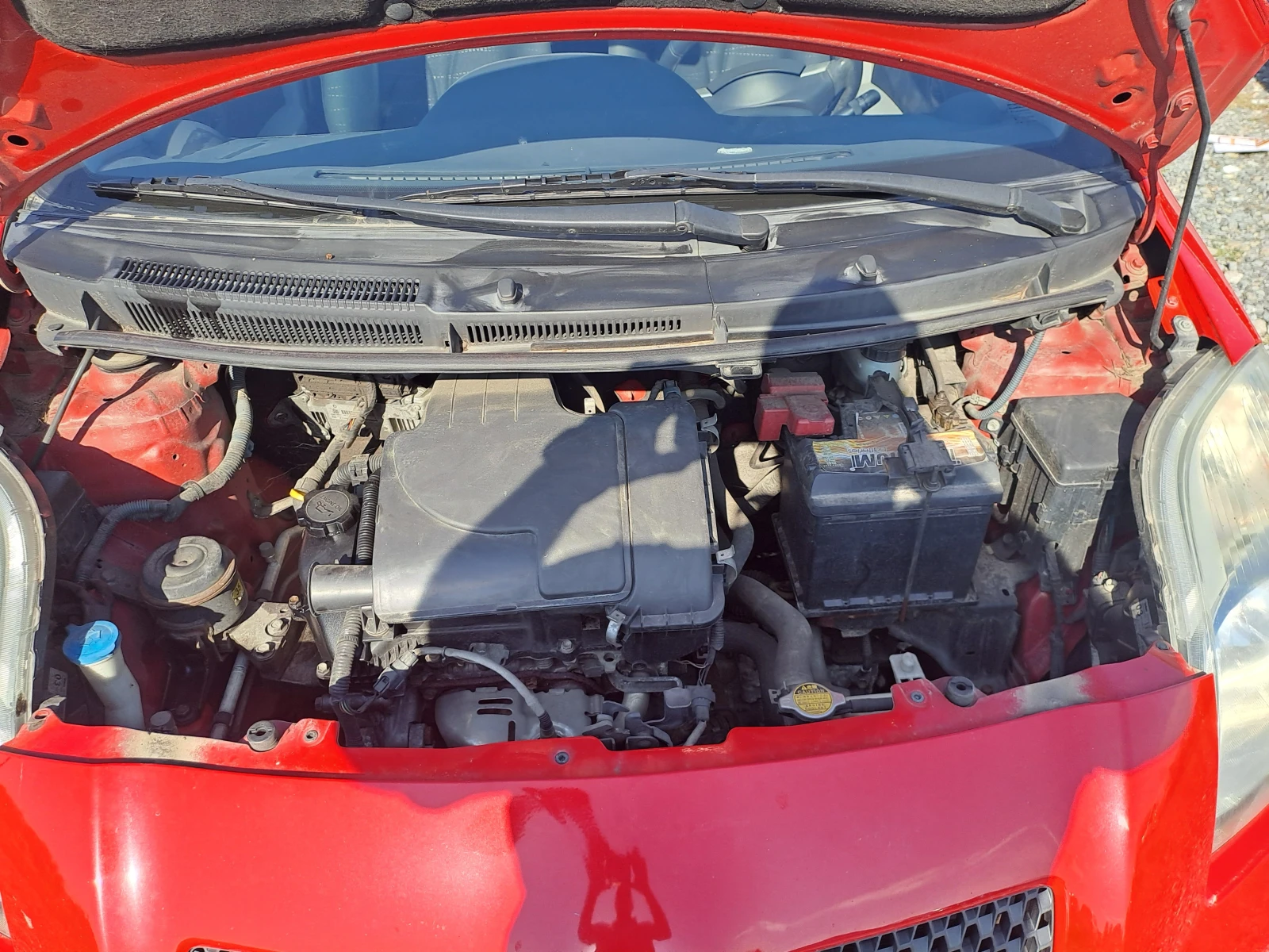 Toyota Yaris 1.0VVTi  | Mobile.bg — изображение 12