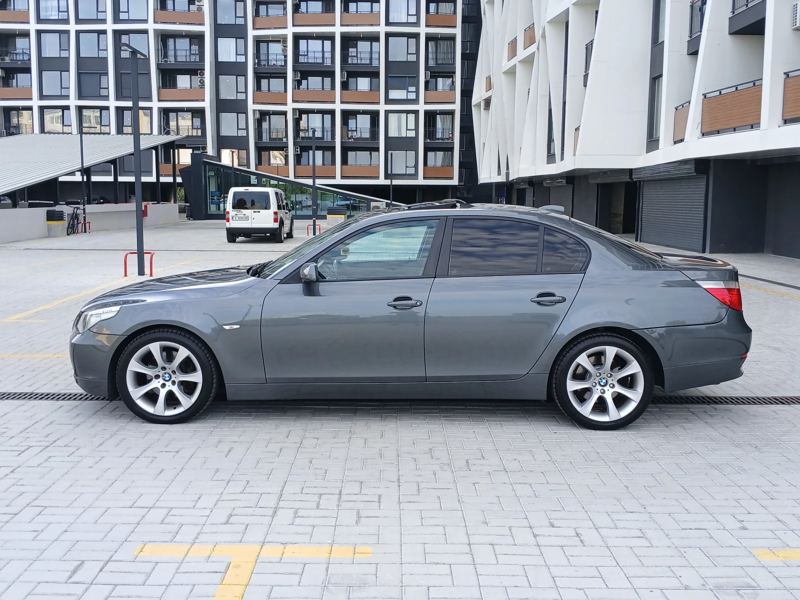 BMW 530 3.0D - изображение 7