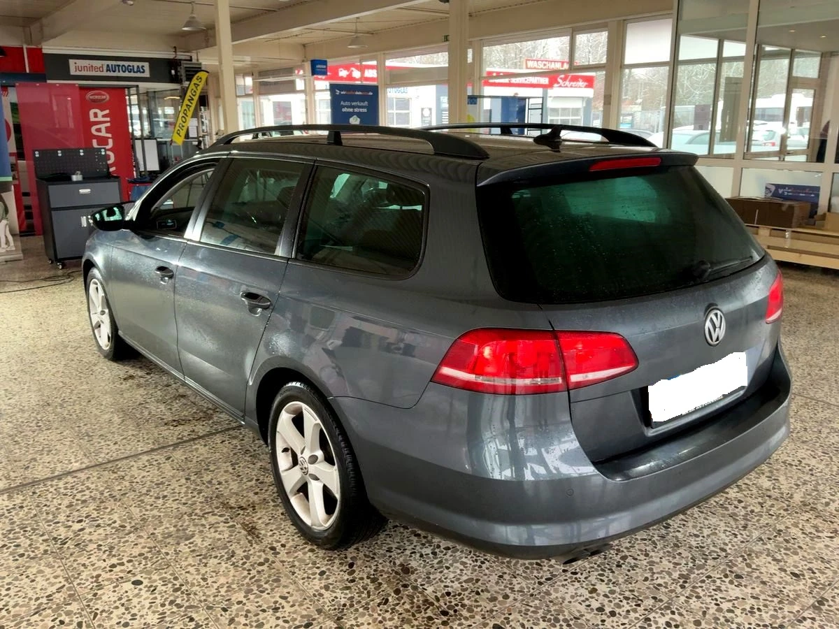 VW Passat 2.0 TDI-NAVI, снимка 5 - Автомобили и джипове - 53707908