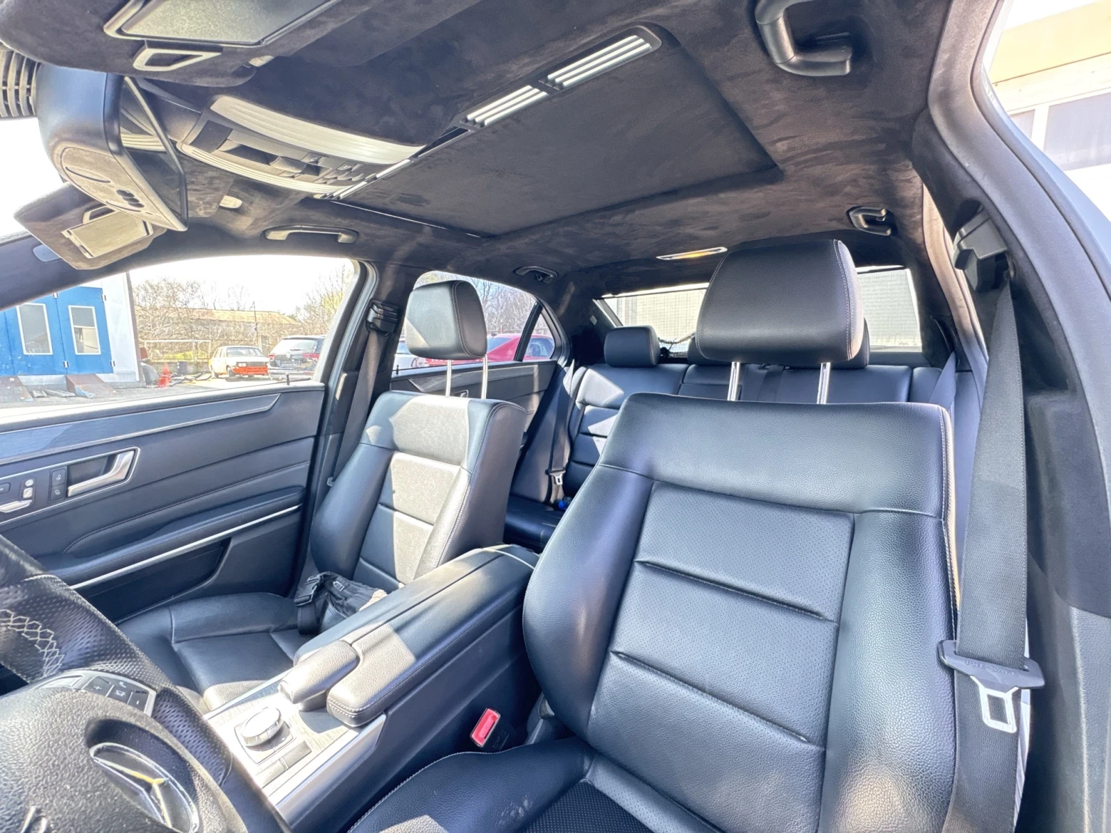 Mercedes-Benz E 350 4matic, снимка 6 - Автомобили и джипове - 54019095